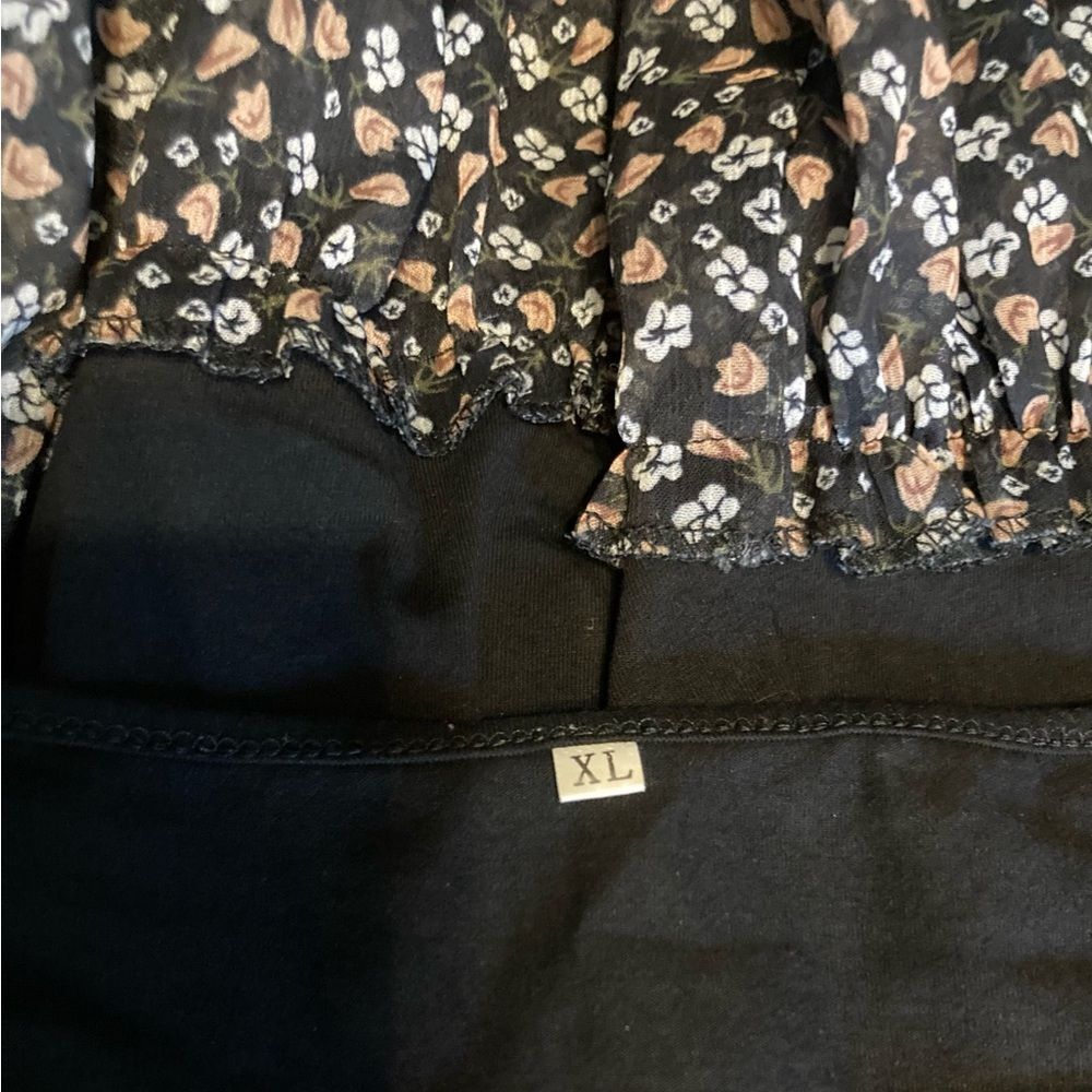Black Floral and Leopard Print Blouse - Picture 2 of 4
